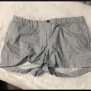 Gray&white Old Navy shorts